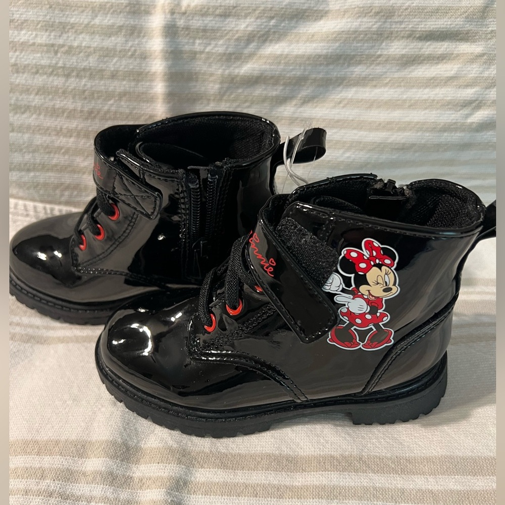 Disney Minnie Mouse Glossy Black Kids Boots